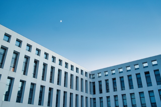 Revolutionizing Industries and Society: The Transformative Power of AI Technology